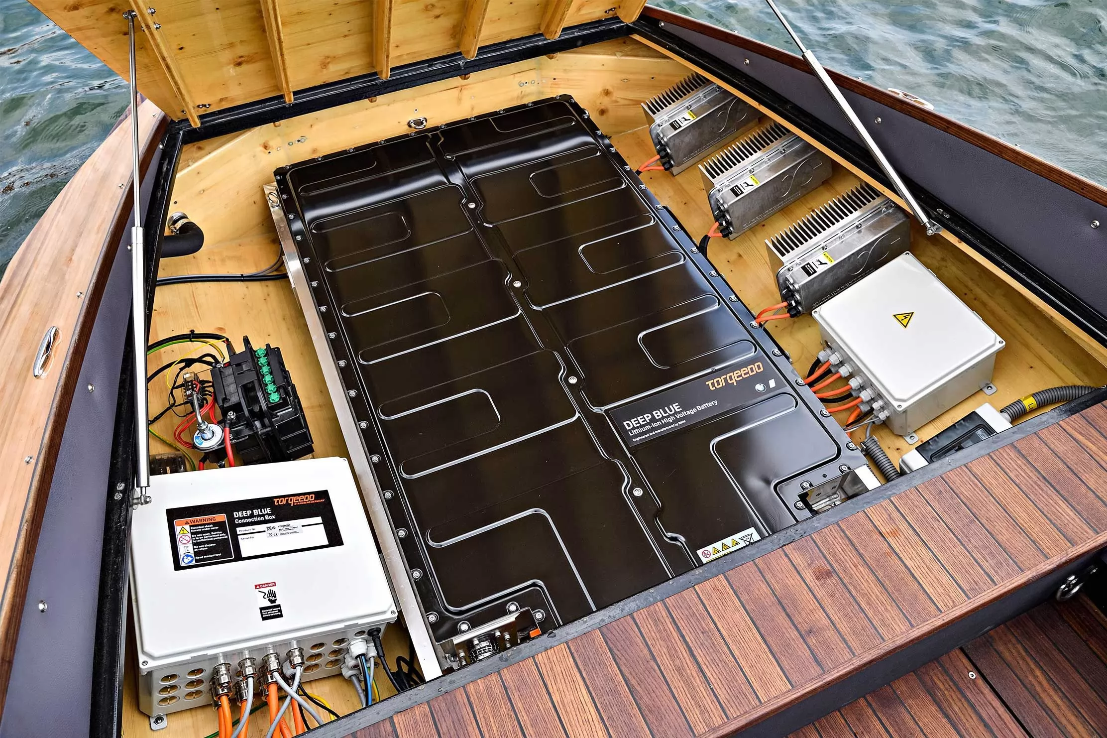 Yelkenli Tekneler (S/Y) Elektrik Hizmetleri